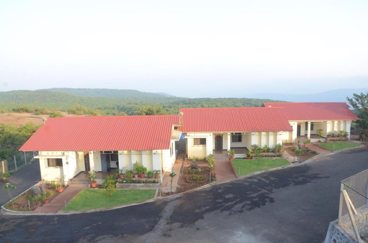 Suryamala Bunglows Villa Mahabaleshwar Bagian luar foto